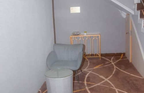 Lekki Phase 1 Hotel | Hollywood/Breakfast/LekkiPhase1
