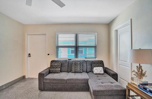 North Beach Apartment | Hollywood Broadwalk Holiday Retreat Beach Walk