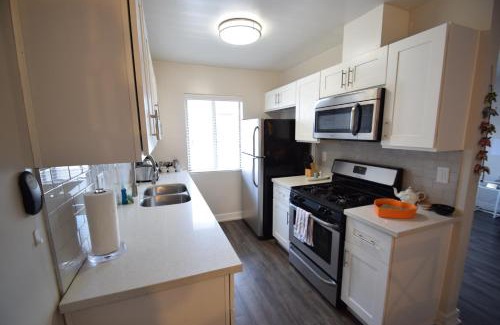 Little Armenia Apartment | Hollywood Business Suites