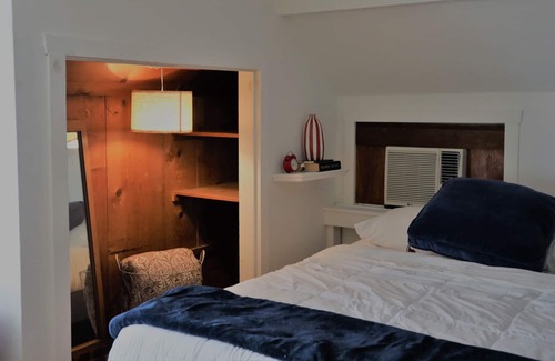 Hollywood Hills Apartment | Hollywood Hills Bright Studio Unit