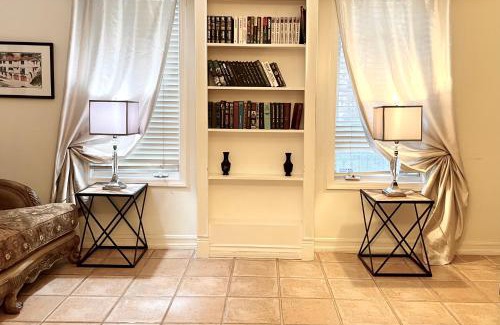 Hollywood Hills House | Hollywood Hills Homestay