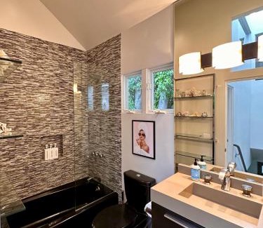 Hollywood Hills West House | Hollywood Hills Luxury Retreat