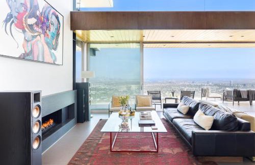 Hollywood Hills West House | Hollywood Overlook by AvantStay Private Pool Hot Tub Panoramic Views