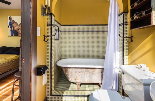Larchmont House | Hollywood Retreat to Elevate the Creative Mind