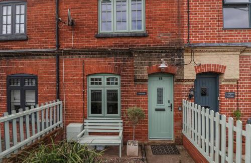 Aldeburgh House | Holmleigh, Aldeburgh