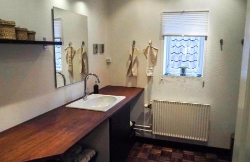 Odder Bed & Breakfast | Holsteinshus B&B