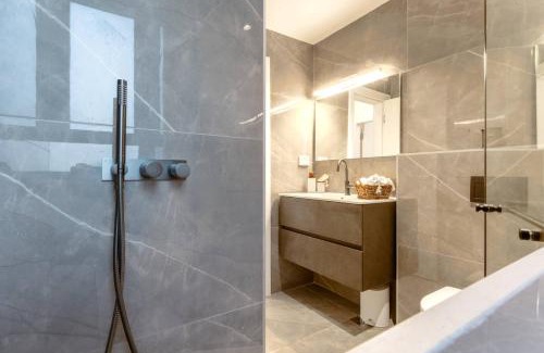 Mahane Israel Apartment | Holysuite Moshe Hess