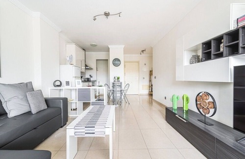 Las Palmas de Gran Canaria Apartment | Home2Book Urban Retreat & Shared Pool Las Palmas