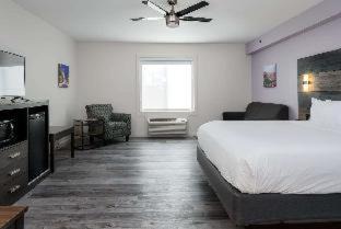 Gainesville Hotel | HOM Hotel Gainesville, SureStay Collection by Best Western