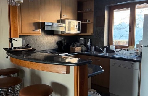 Valle Nevado Apartment | HOM | SKI IN OUT Edif Valle del Sol 3D3B y Jacuzzi