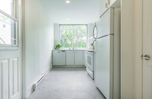 Maisonneuve Apartment | HOMA-Comfort&Style-Loft-Spacious-Natural Light-FeelHome-A/C-SelfCheckIn-Metro
