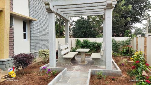 Huliyarahalli Apartment | Hombaale