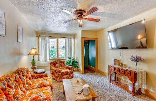 Mount Carmel House | Home 13 Mi to Knoebels Amusement Resort
