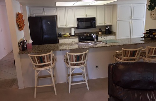 Fountain of the Sun House | Home 2,000sq' Gated, Guarded Community