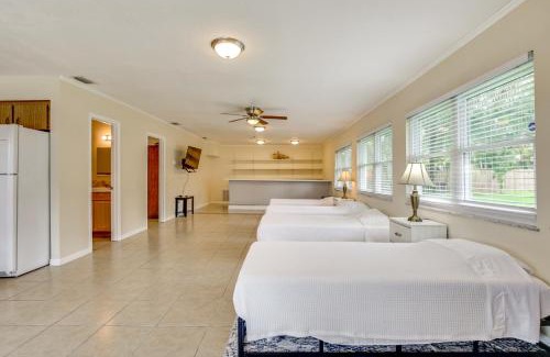 Homosassa House | Home 3 Mi to Homosassa Springs Wildlife State Park