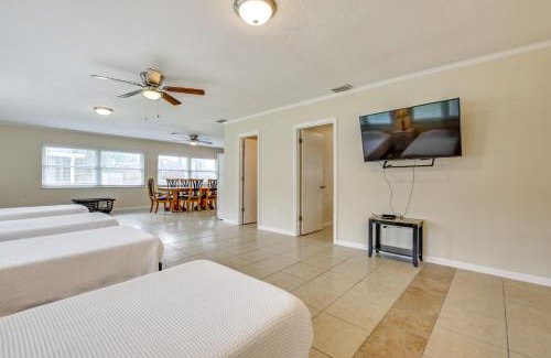 Homosassa House | Home 3 Mi to Homosassa Springs Wildlife State Park