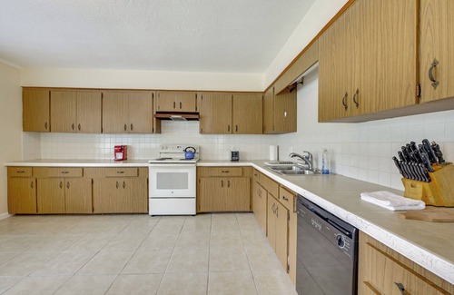 Homosassa Cottage | Home 3 Mi to Homosassa Springs Wildlife State Park