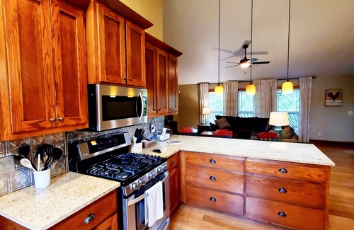 Shirley House | Home 3 Minutes from Fairfield Bay Marina and UTV Trails