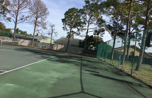 Indian Wells House | Home 5 min from Disney,Perfect for Families & Pets! Fenced Yard, Pool! Free Wifi