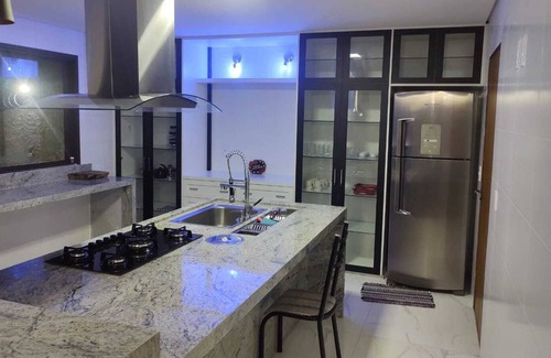 Jardim Estancia Brasil House | Home 64 I High Standard House w/ Heated Pool and 200Mbps WIFI