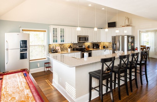 Sandbridge House | Home 75 steps from the beach with private pool, hot tub, cabana & Ping-Pong