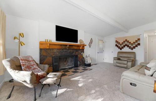Spearfish House | Home at L Rancho