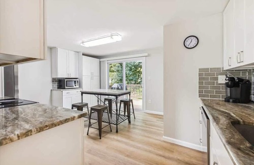 Severna Park House | Home Away From Home S