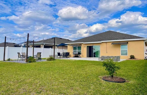 Davenport Apartment | Home away from home 4B/2B + Pool