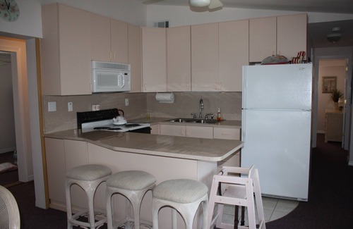Key Largo Village House | Home Away From Home, Cozy 3 Bedroom Beachfront & Waterfront Key Largo Home