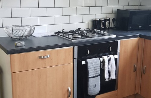 Grays House | Home Away from Home Contractor Accommodation