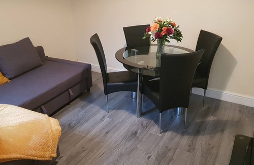 Grays House | Home Away from Home Contractor Accommodation