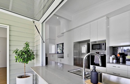 Woodgate House | Home Away from Home Escape & Relax