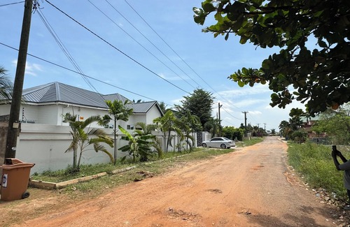 Adenta House | Home away from home,get a peaceful stay.