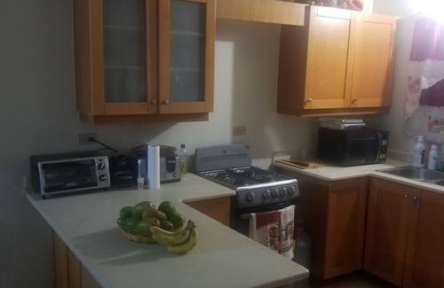 Silver Sands House | Home away from Home,hot and cold water,Ac unit, furnished house,1min beach area