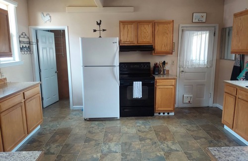 Wallace House | Home Away from Home in Wallace