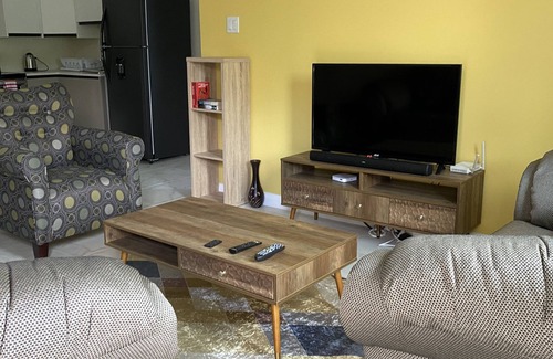 Eden Gardens Apartment | Home Away from Home