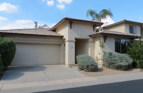 Augusta Ranch House | Home Away From Home - Paradise In The Desert