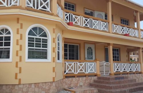Arnos Vale Apartment | Home away from home stay at SUNBURST Apartment
