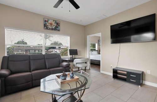 Hollywood House | Home away from home