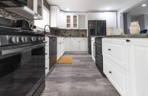 Monroeville House | Home away from home!