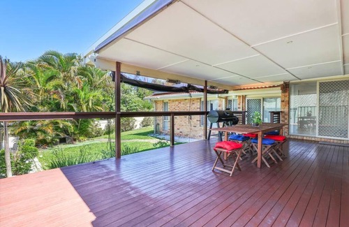 Helensvale House | Home away from Home, while at the Theme Parks
