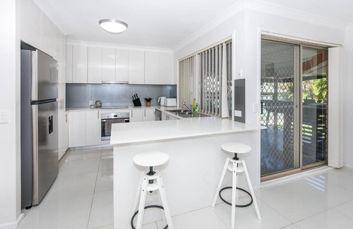 Helensvale House | Home away from Home, while at the Theme Parks