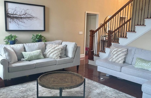 Collegedale House | Home away from home with community pool.