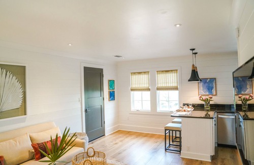 Seagrove Beach House | Home Away from Home! Beautiful Carriage House in Seagrove Close to the Beach