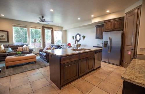 Washington House | Home Away Stay and Play Wheelchair Accessible