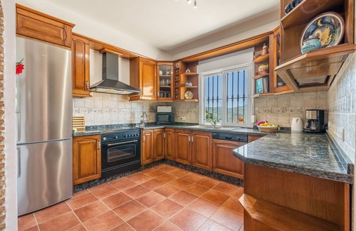 Otivar House | Home "Cortijo La Alberquilla" with Mountain View, Sea View, Pool, Wi-Fi, Terrace & Garden