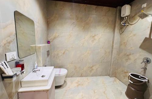 Indore Apartment | Home Escape 1BHK Elite Near Mahalaxmi Nagar