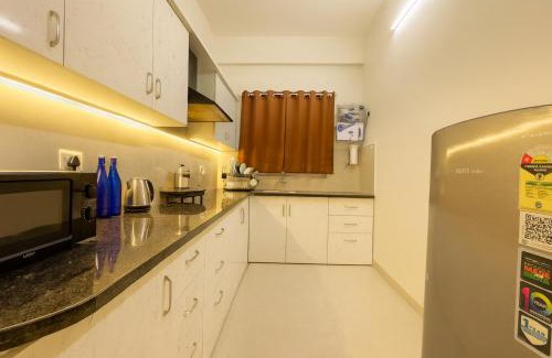 Indore Apartment | Home Escape Luxury Skyview 2BHK Near RamadÀ iNDORE