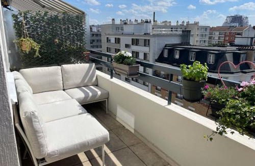 15th Arrondissement Apartment | Home F8 - Terrace Paris's view, Eiffel Tower area