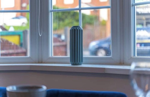 Oldbury House | Home for Contractor/Families close to Birmingham City Centre & Attractions & M5
